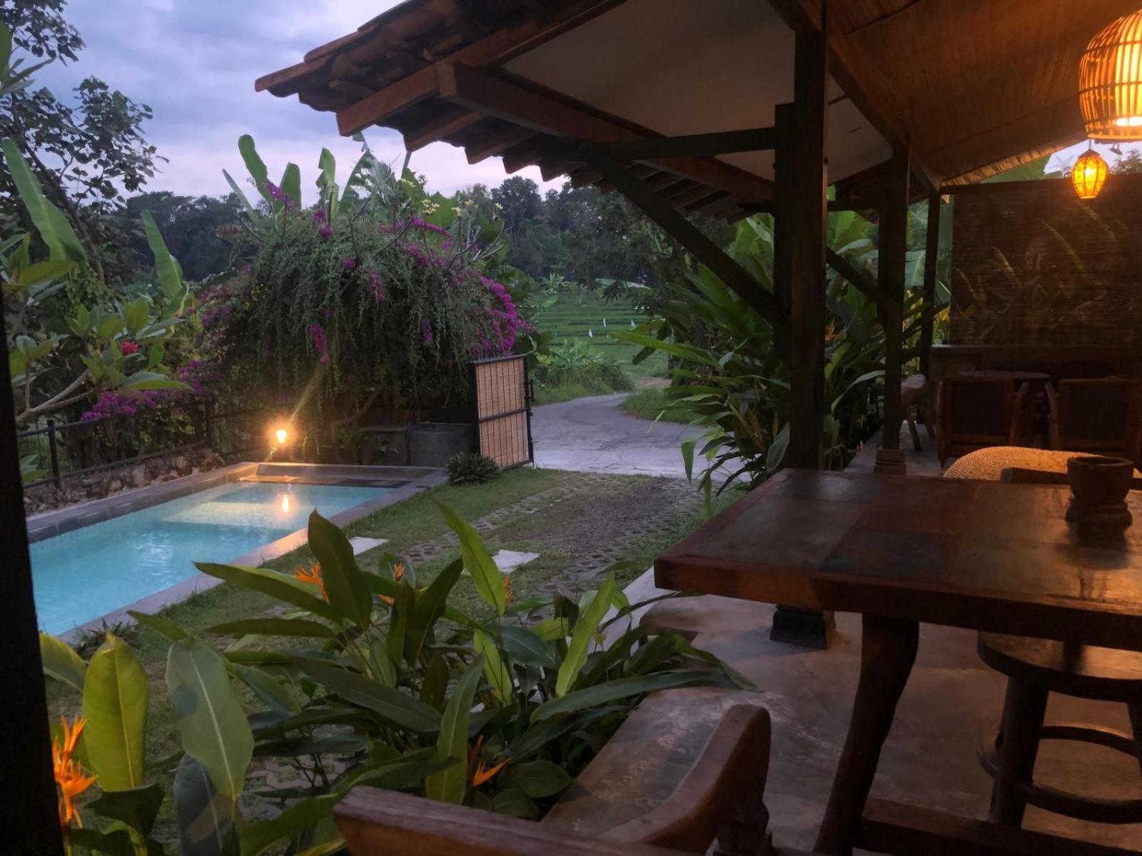 Villa Nextdoor Nature Yogyakarta 班图尔 外观 照片